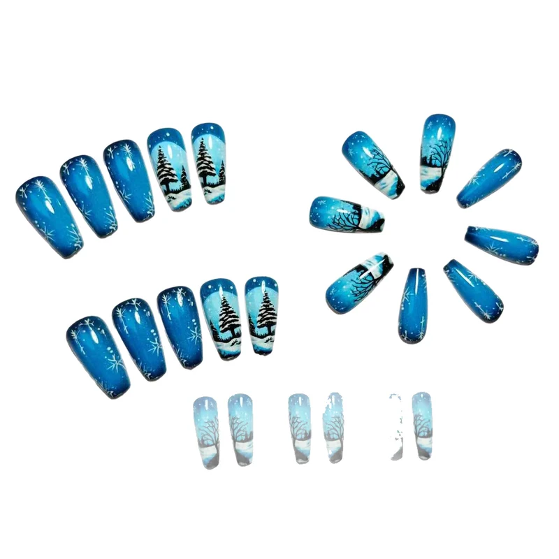 Künstlerische Winterlandschaft Nail Art