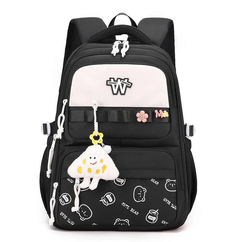 Kreativer Rucksack mit einzigartigen Applikationen Skanto