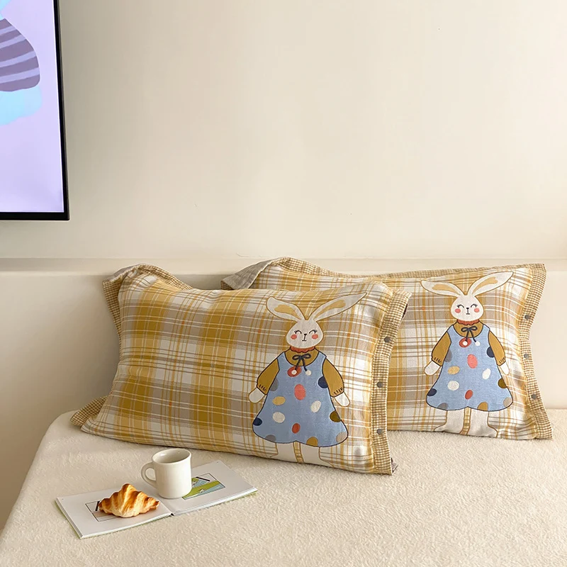 Kinder-Kissenbezüge mit niedlicher Bär-Applikation und kariertem Musselin-Look