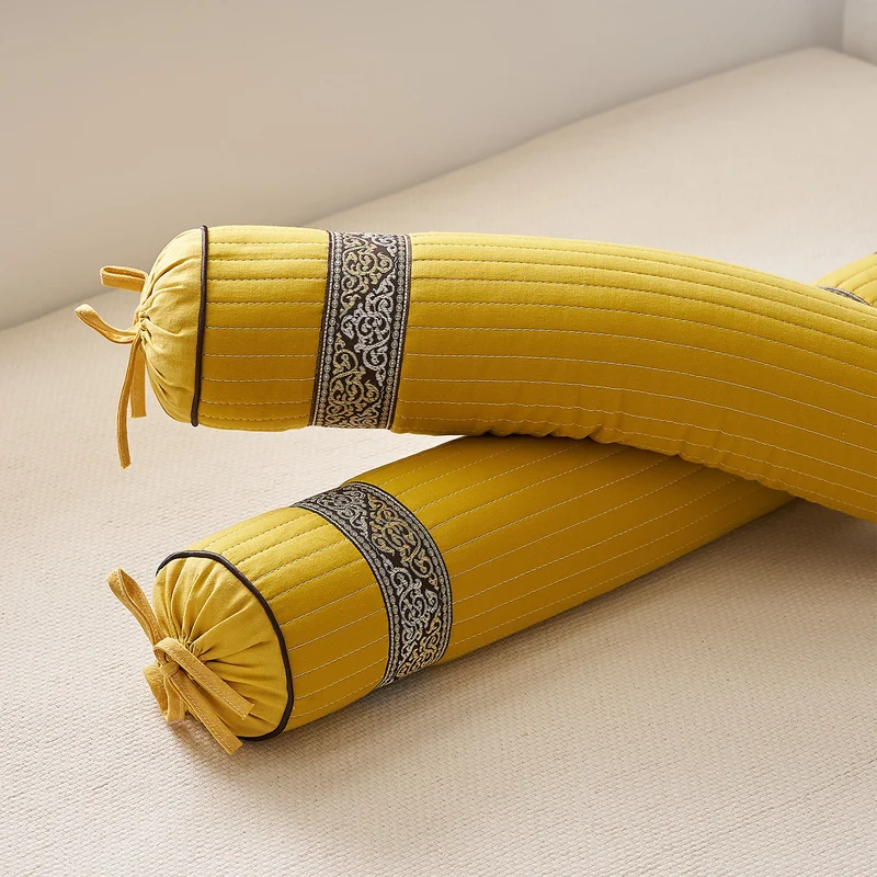 Meditationsrolle mit dekorativem Design Skanto
