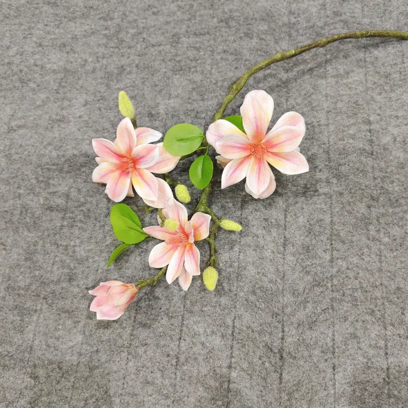 Lebensechte Blumenspitze mit weichen Blütenblättern