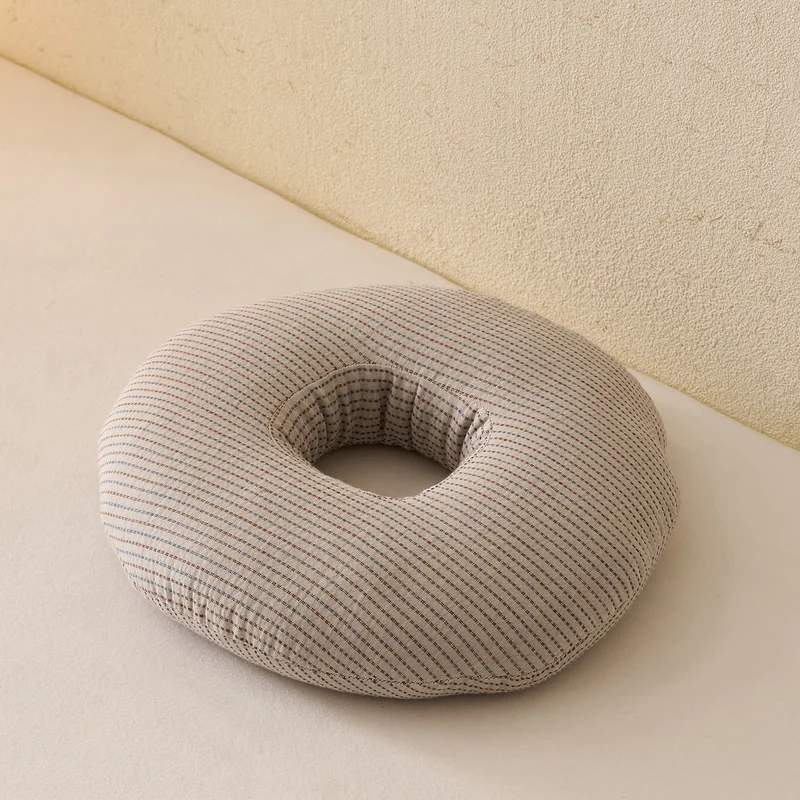 Bequemes Donut-Kissen mit ergonomischem Design Skanto