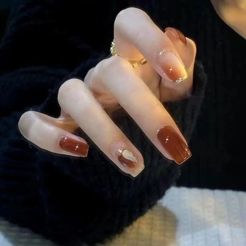 Elegantes Druck-On-Nagelset
