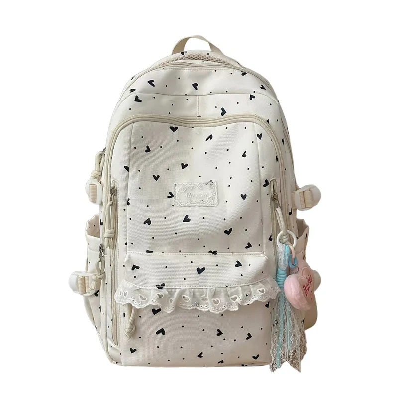 Rucksack Skanto mit Herzmuster und mehreren Fächern
