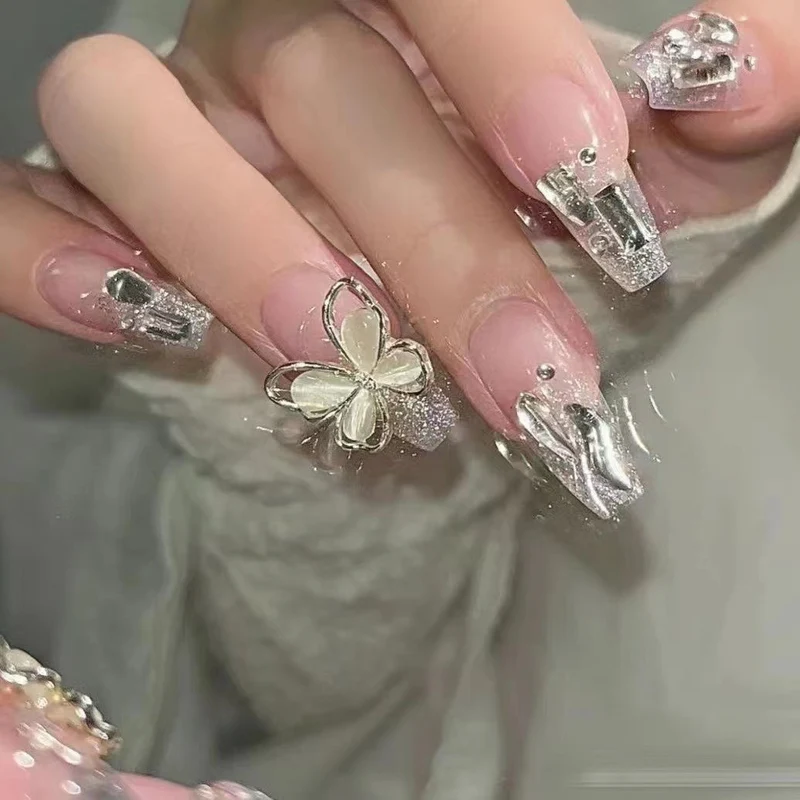 Dekorative Schmetterling Nagelkunst