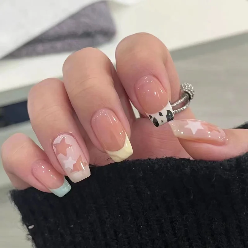 Dekorative Nagelkunst