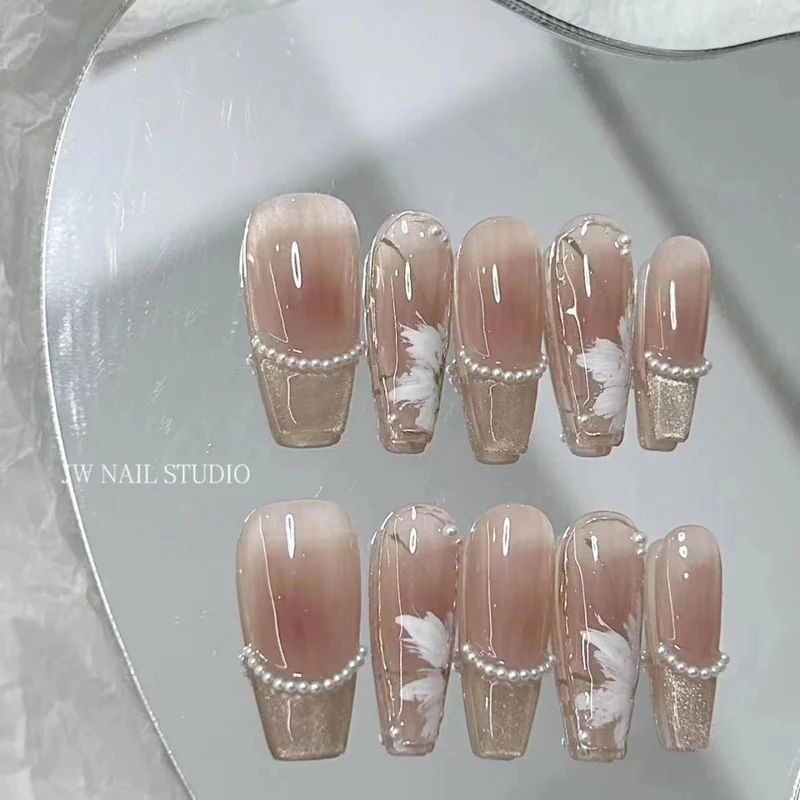 Künstlerisches handgefertigtes Press-On-Nagelset