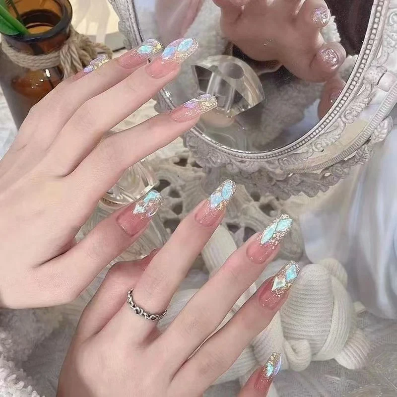 Künstlerisches glitzerndes Press-On-Nagelset