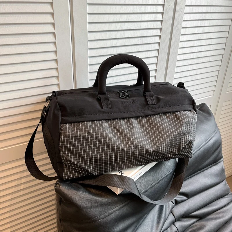 Reisetasche mit abnehmbaren Schultergurten Skanto