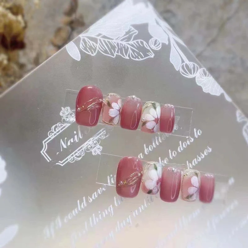 Künstlerisches Floral Press-On Nagel Set