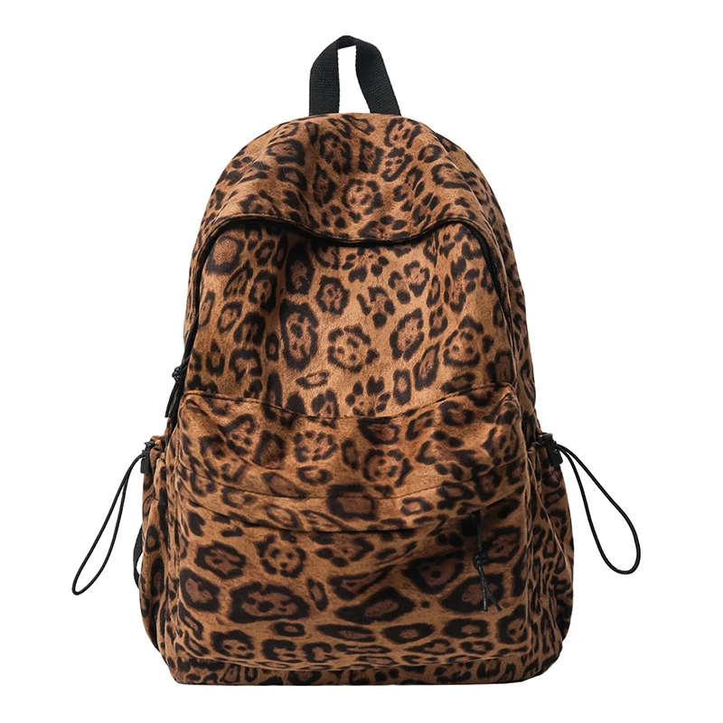 Stylischer Rucksack Skanto mit Tierprint