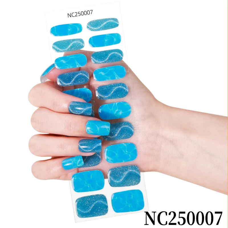 Stylische Nagelkunst Wraps