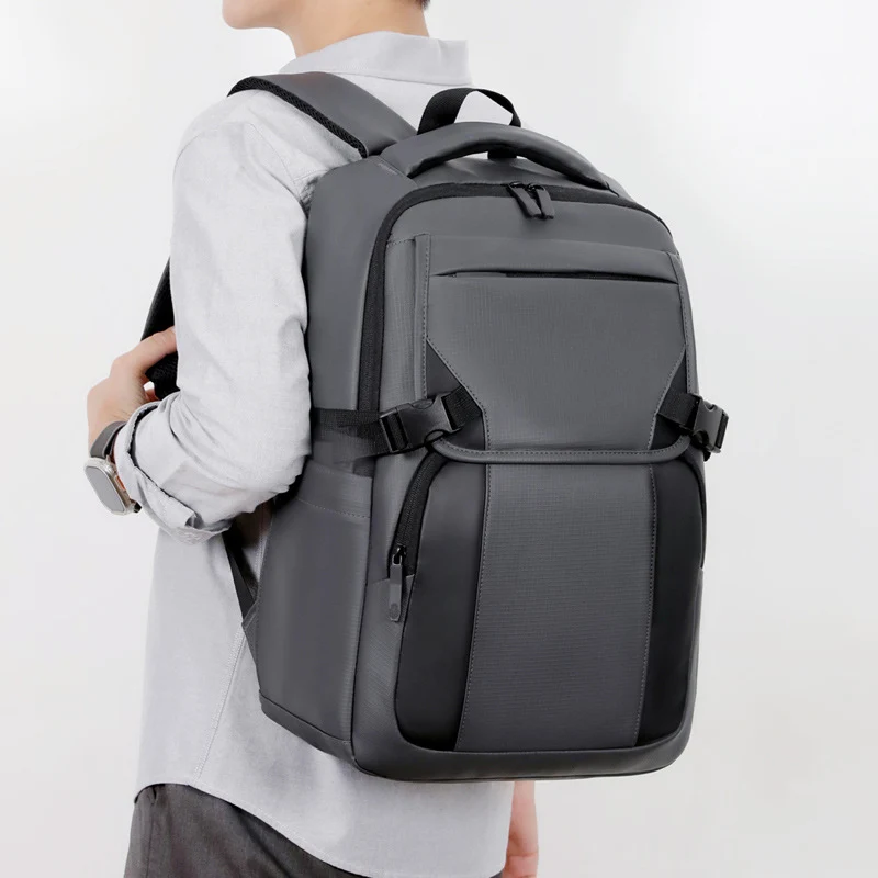 Multifunktionaler Laptop-Rucksack mit ergonomischem Design und schützender Polsterung Skanto