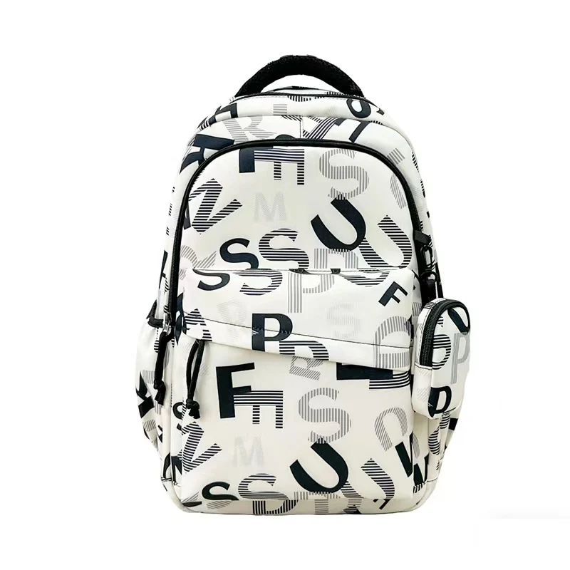 Stilvoller Rucksack mit Grafik-Buchstaben Skanto