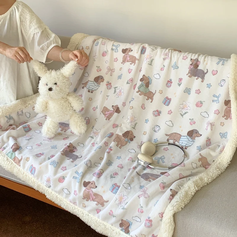 Wendbare Flauschdecke mit Cartoon-Katzenmotiv und Teddyfutter