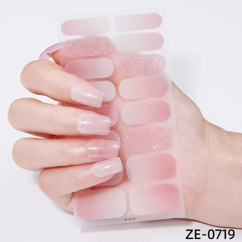 Künstlerische Press-On Nagelüberzüge
