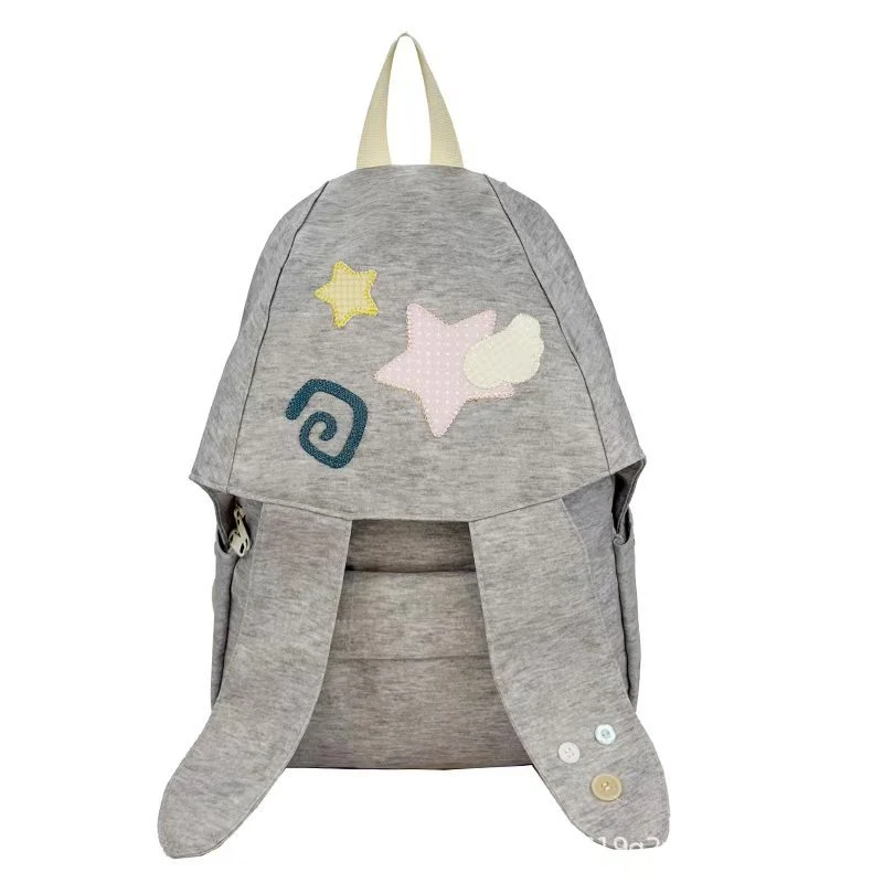 Plüsch-Rucksack mit Hasenohren Skanto