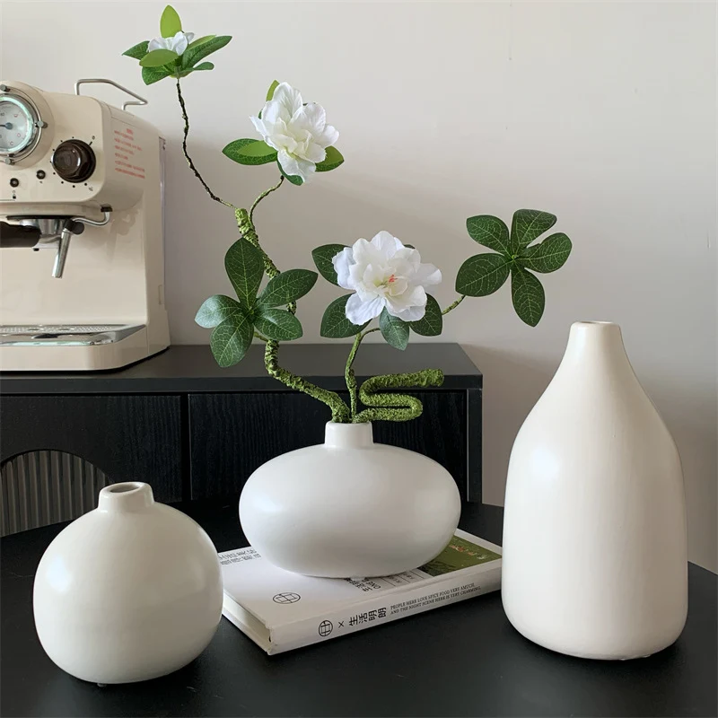 Minimalistische Keramikvase