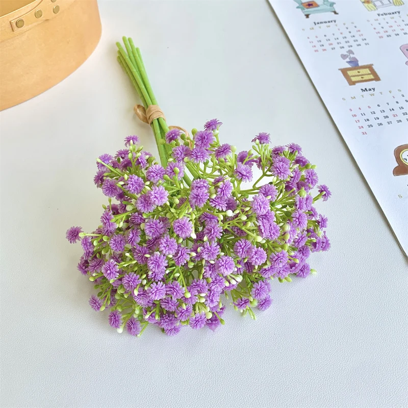 Dekorative Blumenanordnung