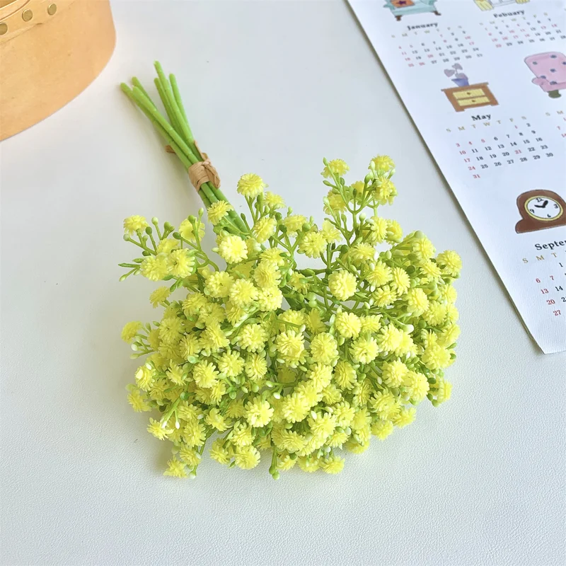 Dekorative Blumenanordnung