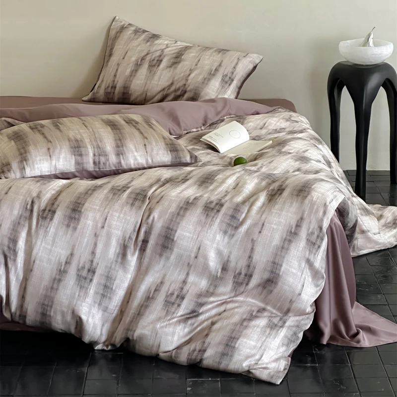 Luxuriöses Satin-Bettwäsche-Set mit floralem Aquarellprint, Volantkanten und Wendefunktion