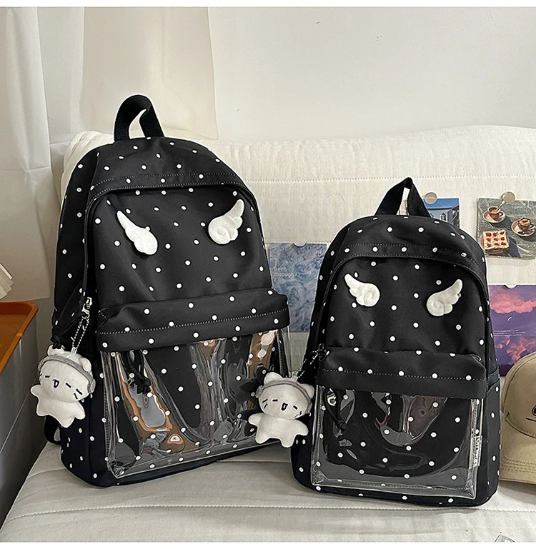 Niedlicher Rucksack im Cartoon-Stil Skanto