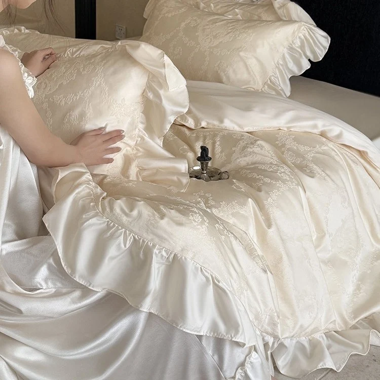 Elegantes Bettwäscheset mit Jacquard-Blumenmuster, Volant und weichem Baumwollsatin