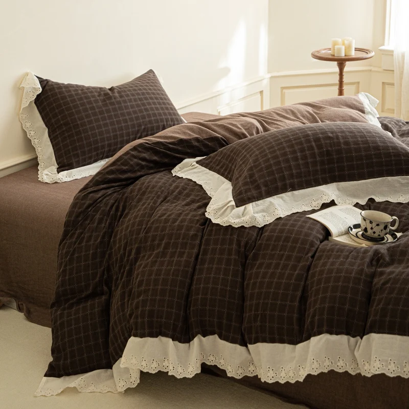 Bettwäsche-Set aus Flanell mit Karomuster, Wendebettbezug und Spitzenrand
