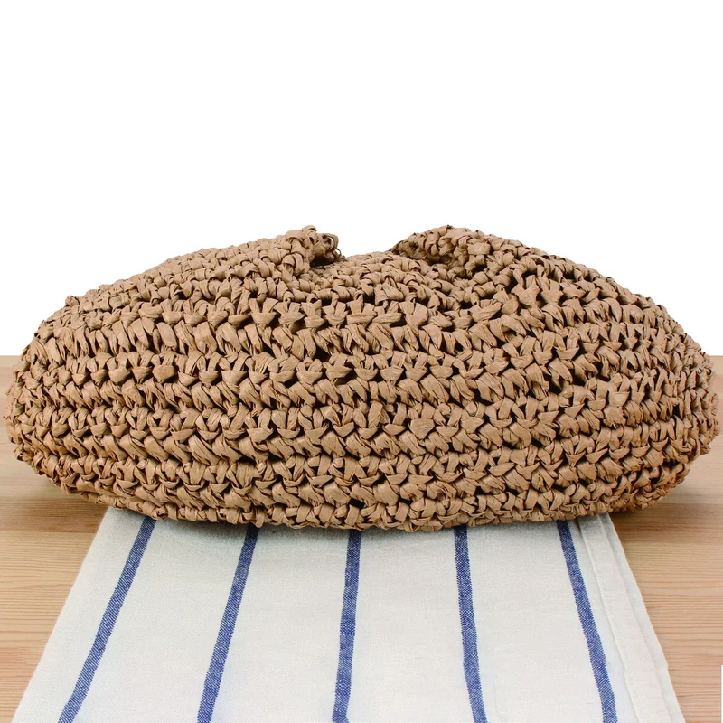 Korbtasche mit eleganten Holzdetails Skanto