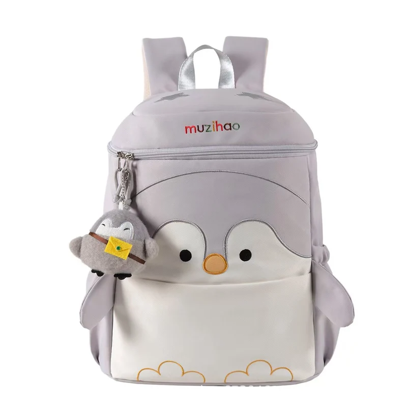 Verspielter Kinderrucksack Skanto mit Pinguin-Design