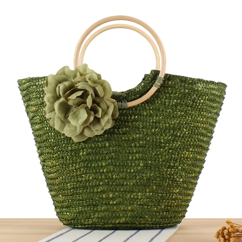 Korbtasche mit dekorativem Blumendesign Skanto