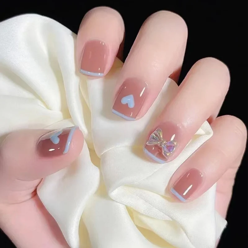 Dekorative Nagelkunst