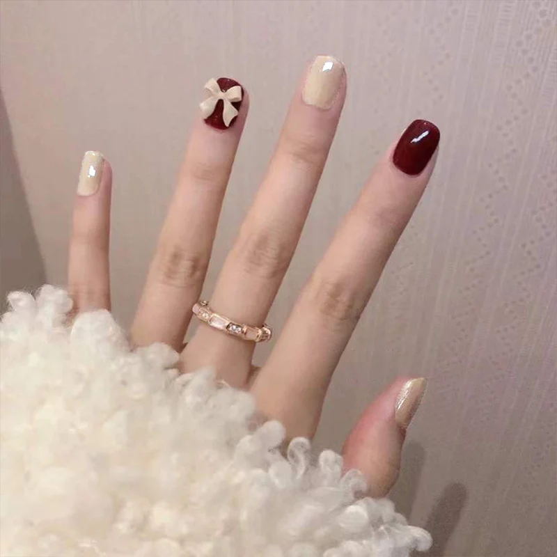 Kreatives Bow-Dekoriertes Press-On Nail Set