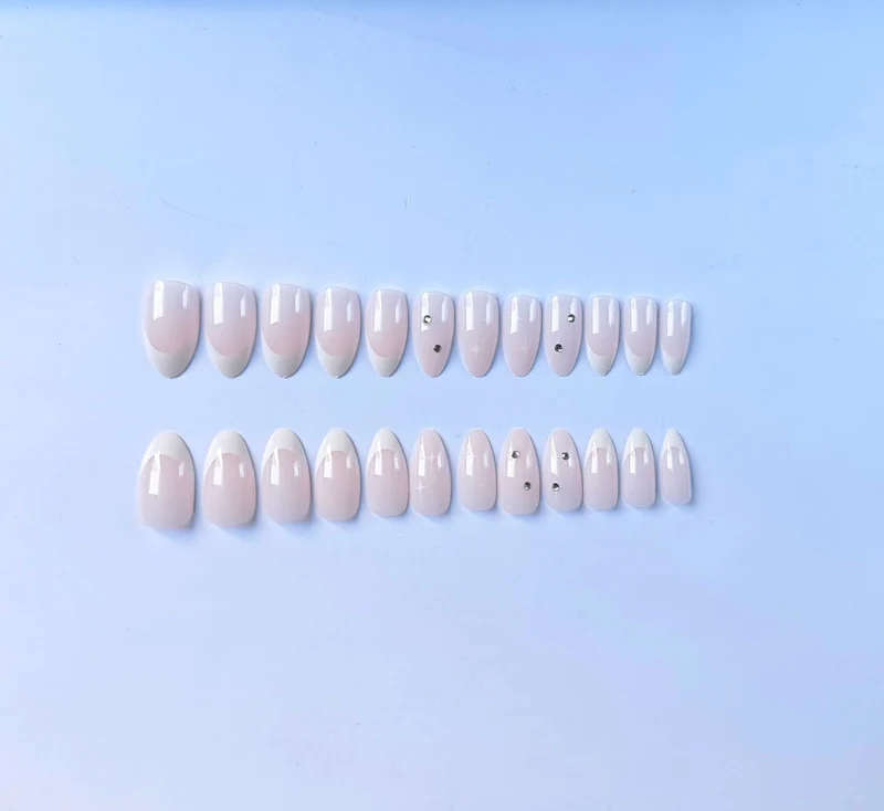Elegantes Stiletto-Nagelkunst-Design-Kit 1790958102