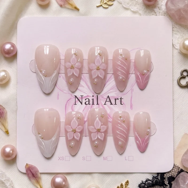 Dekorative Nagelkunst
