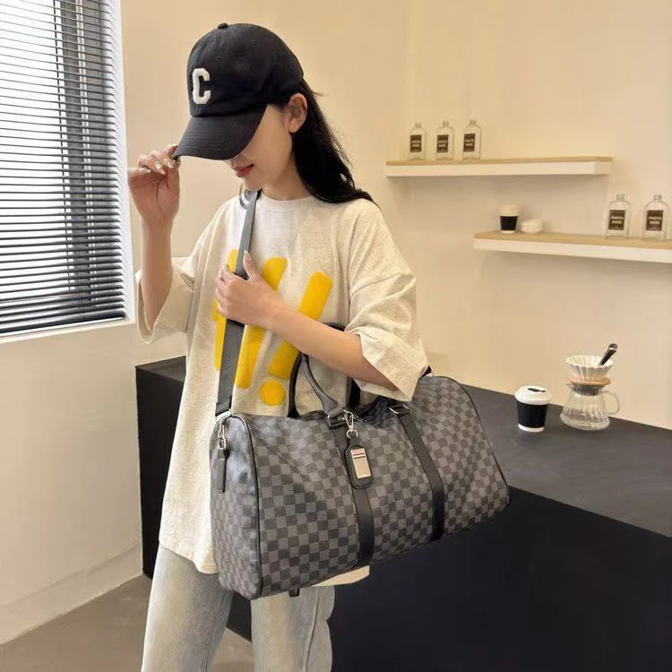 Elegante Reisetasche aus hochwertigem Kunstleder Skanto