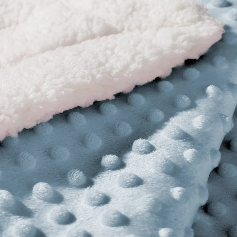 Weiche und wendbare Kuscheldecke Skanto