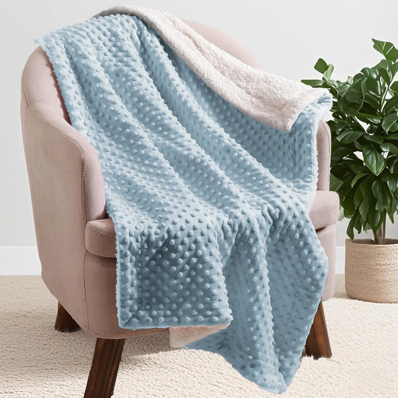 Weiche und wendbare Kuscheldecke Skanto