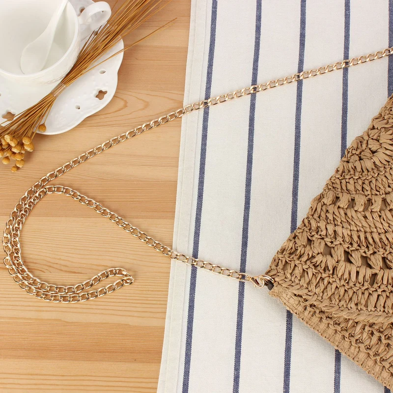 Gewebte Raffia-Handtasche mit elegantem Ketten-Detail Skanto