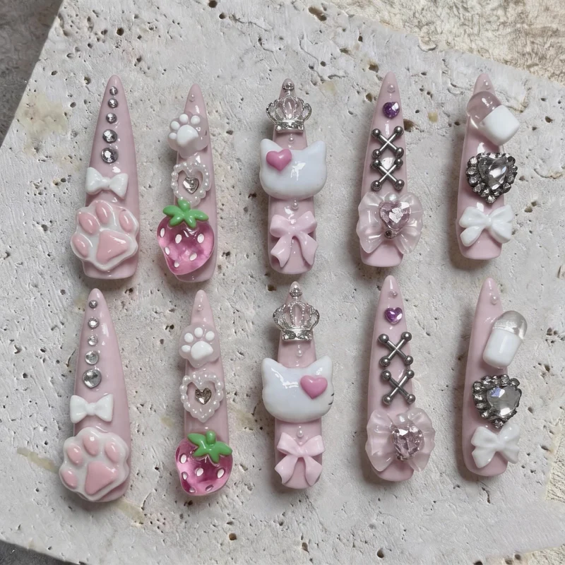 Verspieltes 3D-Nagelkunst-Set