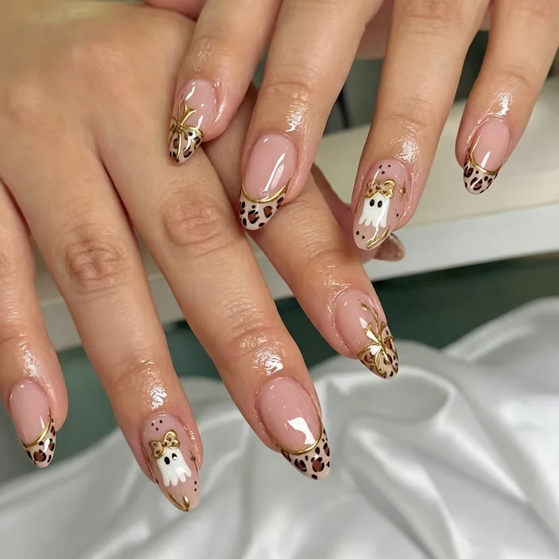 Stylische Französische Spitze Nagelkunst