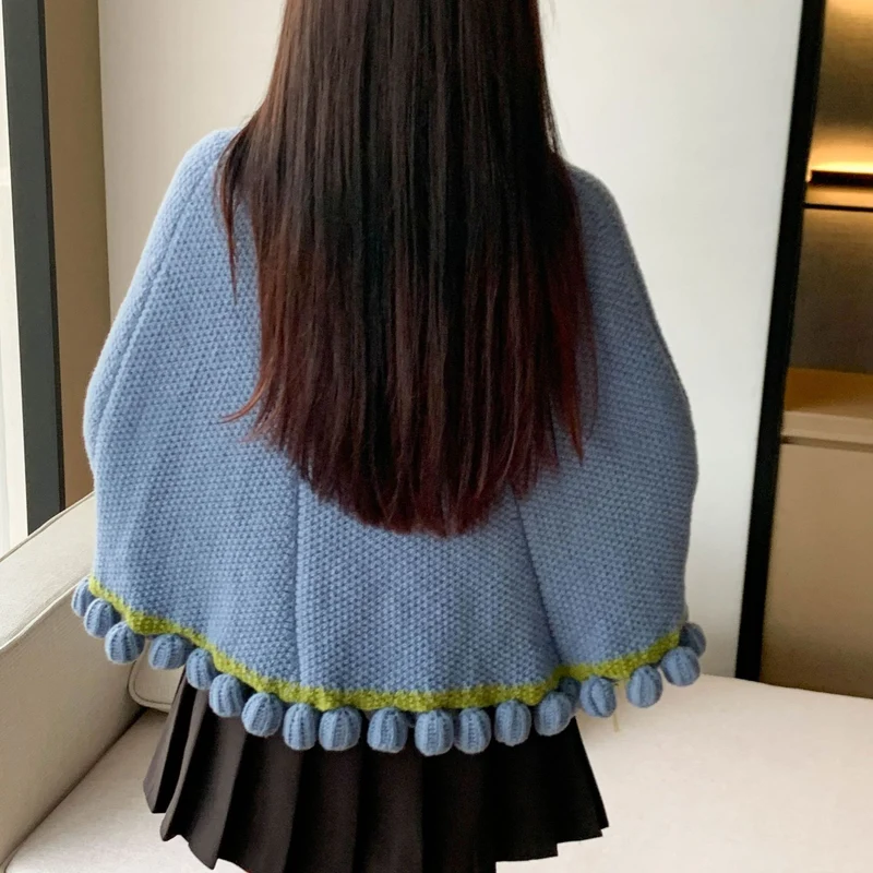 Strickpullover mit Blumendesign Skanto