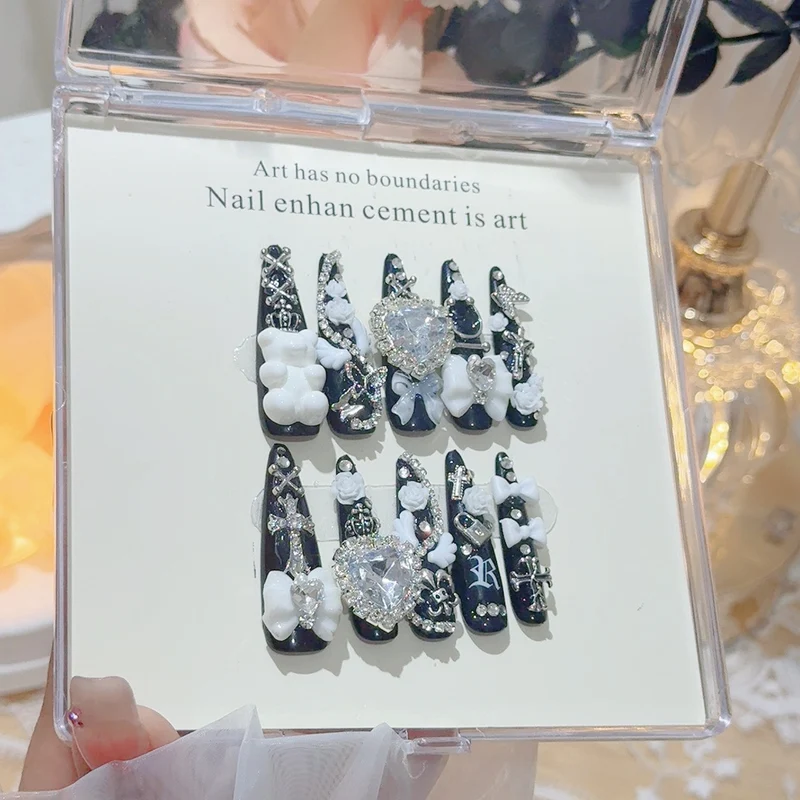 Aufwendiges 3D Nagelkunst Set