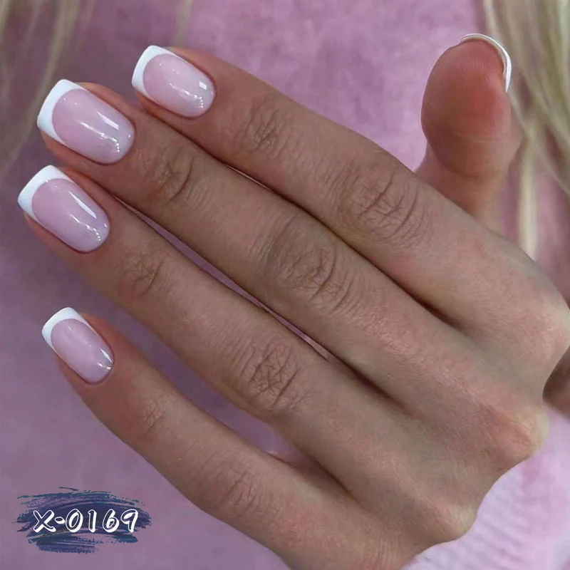 Elegantes French Tip Nagelkunstset 1790958182