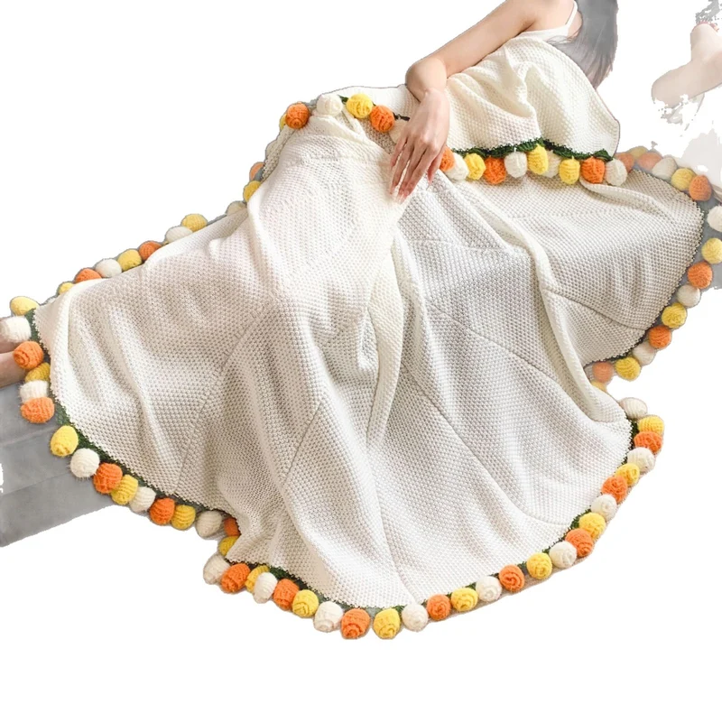 Gemütlicher Strickschal mit Blumenmuster Skanto
