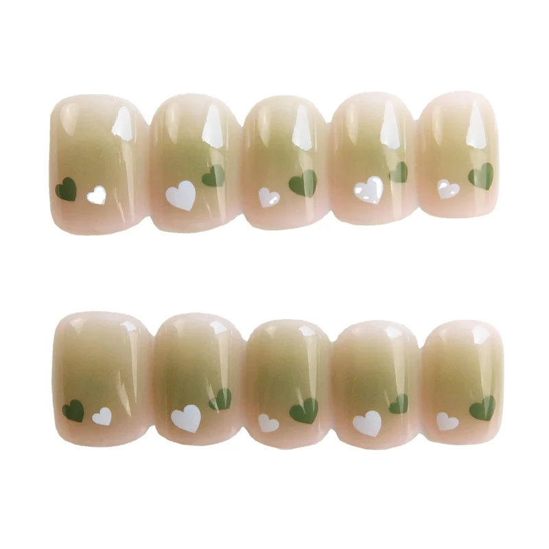 Künstlerisches Herz-verzierte Press-On Nagelset