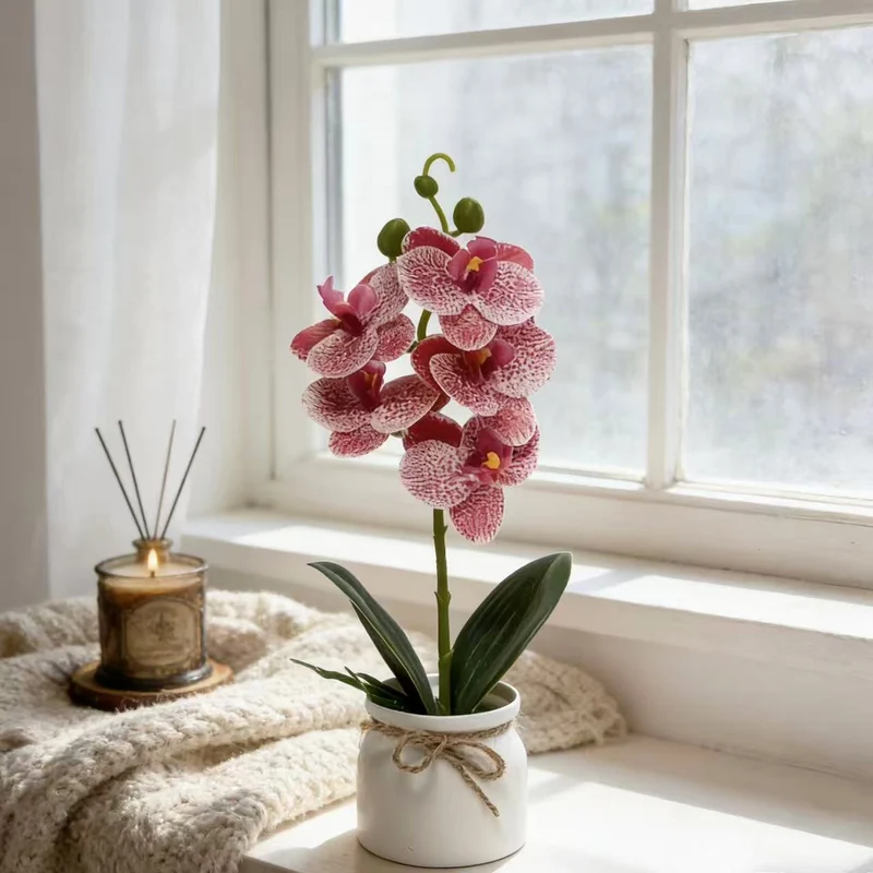 Lebensechte Orchideenpflanze Dekoration für die Wohnkultur