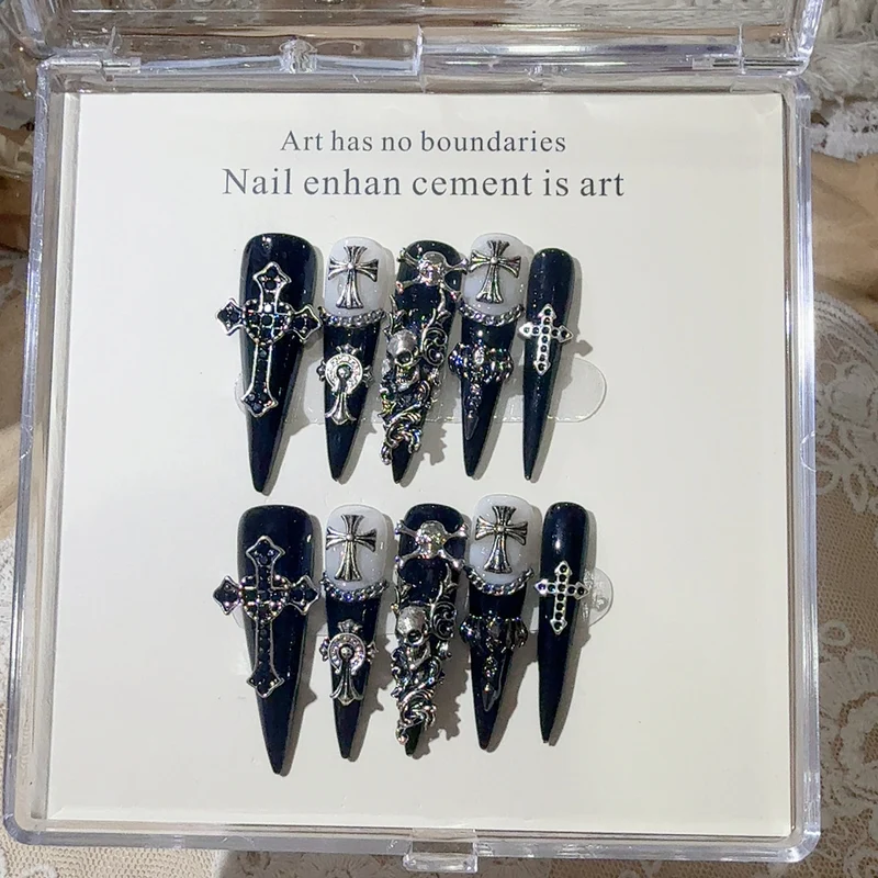 Gothic-Themen Press-On Nail Art Set