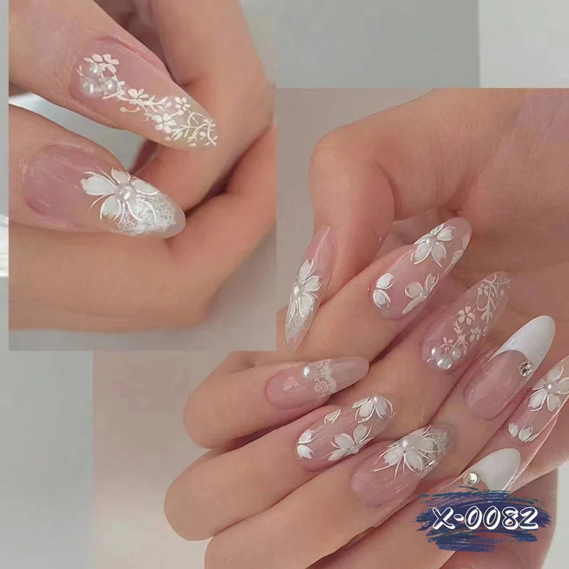 Elegantes Blumen-Nagelkunst-Set 1790958105