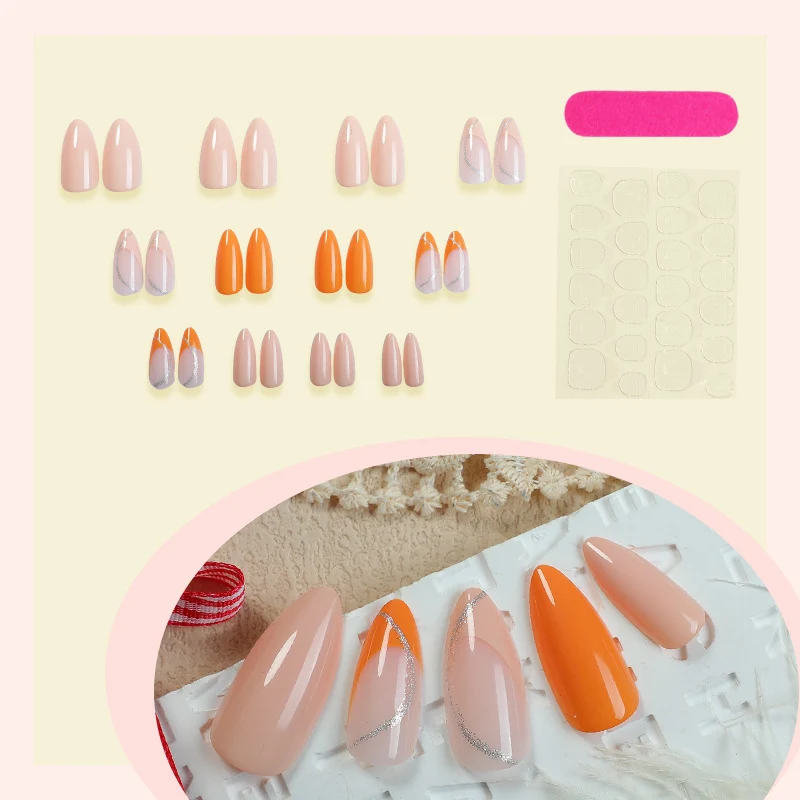 Stylisches Press-On Nail Art Set mit glamourösen Akzenten
